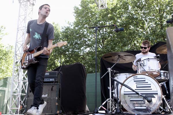 SUUNS - 2011-05-29 - PARIS - Parc de la Villette - 